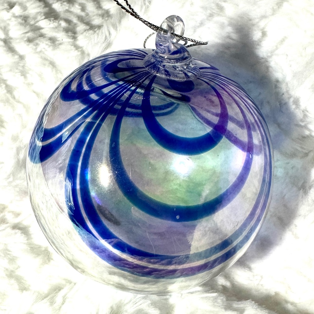 Vintage Silvestri Hand Blown Blue Swirls Iridescent Glass Ornament